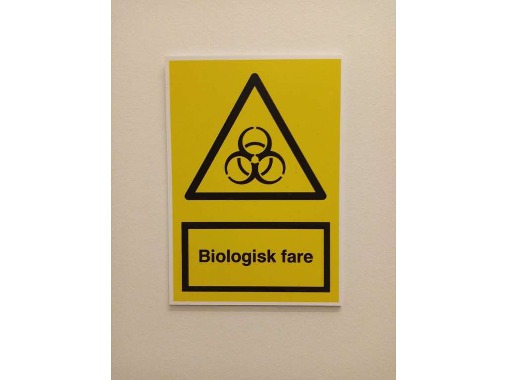 Påbudsskilt Biologisk fare